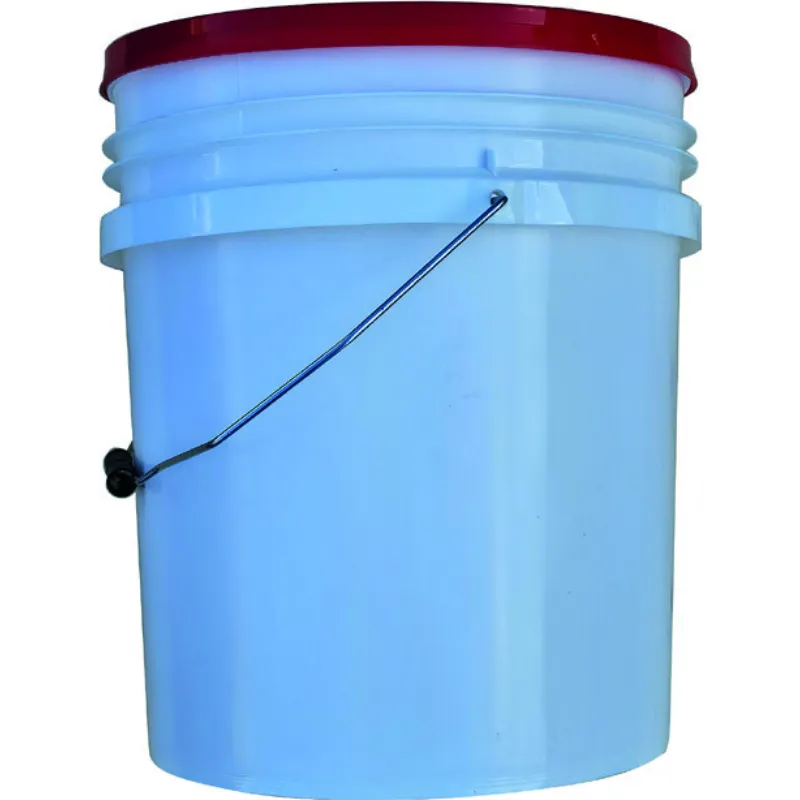 דלי 18 ליטר לבן עם מכסה